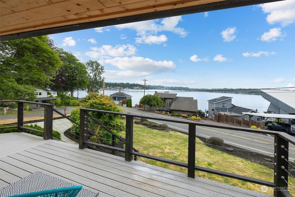 Photo of 11321 N Lakeshore Drive, Lake Stevens, WA 98258 (MLS # 2126358)