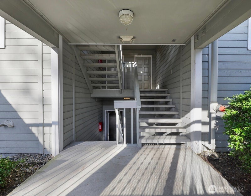 22213 6th Avenue S 203
