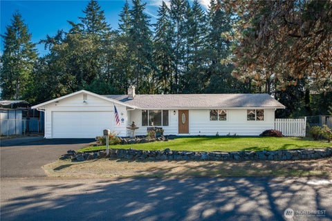 Photo of 1008 151st Street E, Tacoma, WA 98445 (MLS # 2591602)