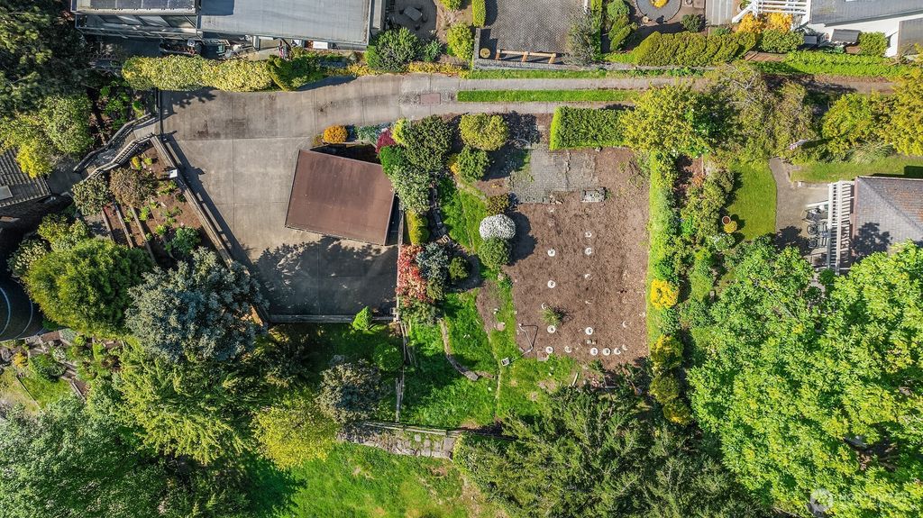 listing image 9364192547329415536