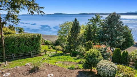 3253 Perkins Lane W Seattle WA 98199
