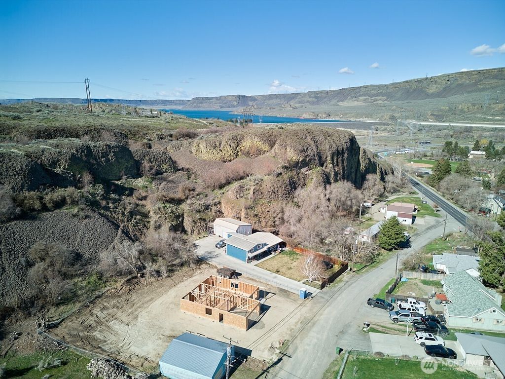 Photo of 443 Partello Park, Grand Coulee, WA 99133 (MLS # 2495908)