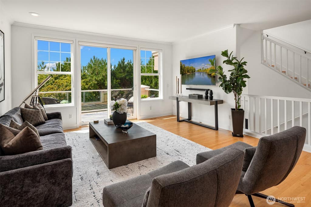 Photo of 701 9th Avenue S #707, Kirkland, WA 98033 (MLS # 2569388)