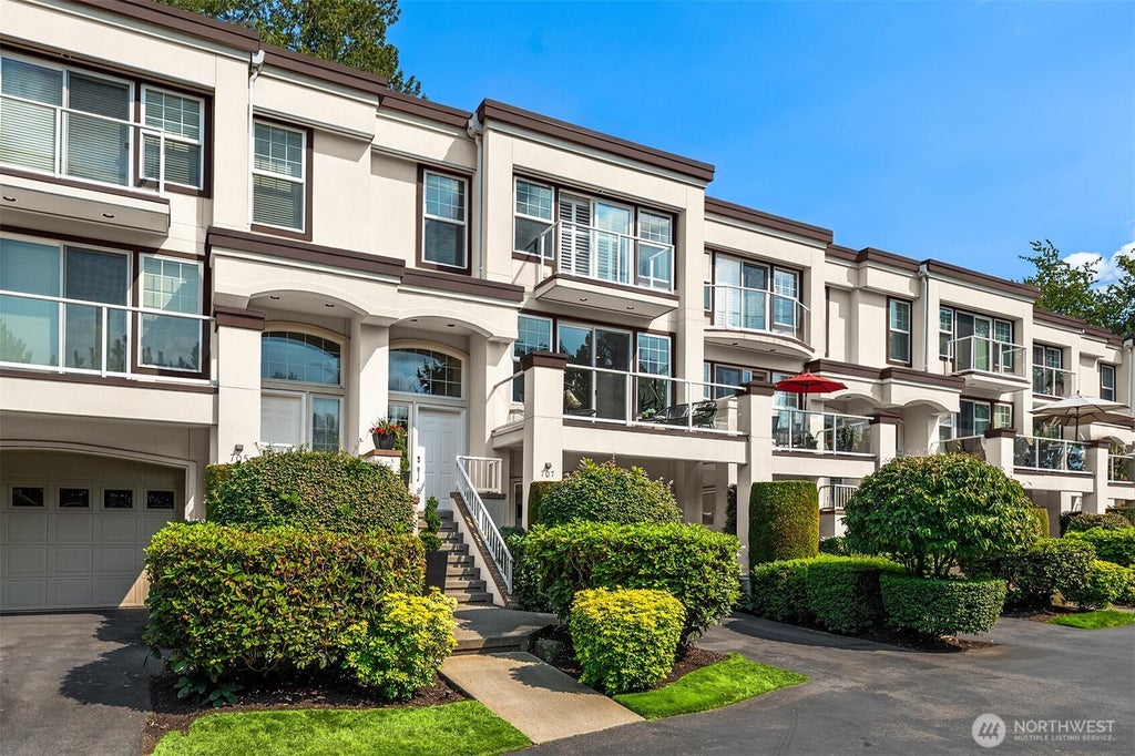 Photo of 701 9th Avenue S #707, Kirkland, WA 98033 (MLS # 2569388)