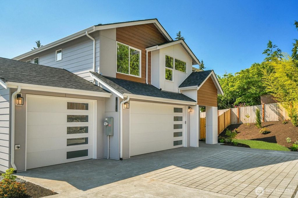 Photo of 16604 63rd Avenue W, Lynnwood, WA 98037 (MLS # 2336056)