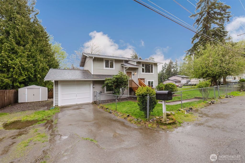 Photo of 2045 California Avenue E, Port Orchard, WA 98366 (MLS # 2508155)