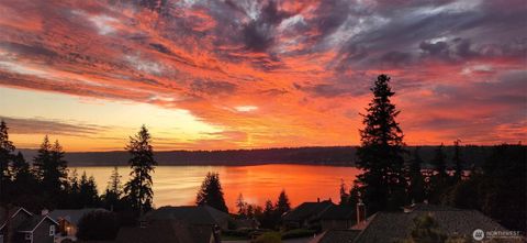 Photo of 535 208th Avenue NE, Sammamish, WA 98075 (MLS # 2518955)