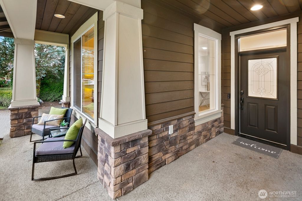 Photo of 12127 166th Place NE, Redmond, WA 98052 (MLS # 2494468)