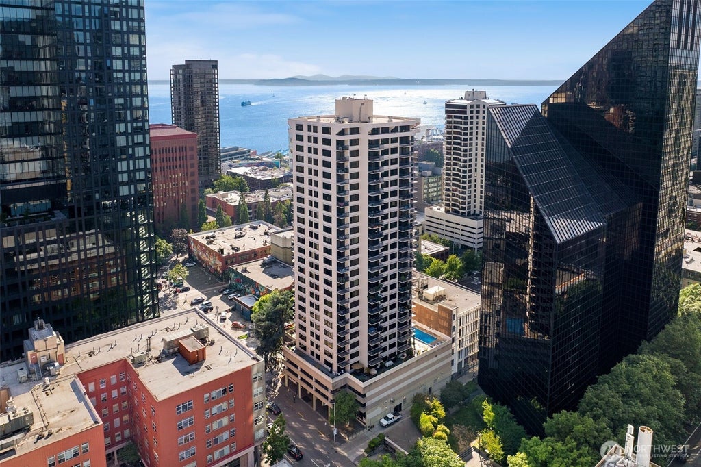 Photo of 2100 3rd Avenue #1005, Seattle, WA 98121 (MLS # 2541716)