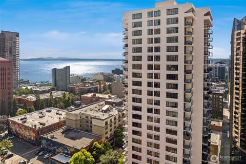 Photo of 2100 3rd Avenue #1005, Seattle, WA 98121 (MLS # 2541716)