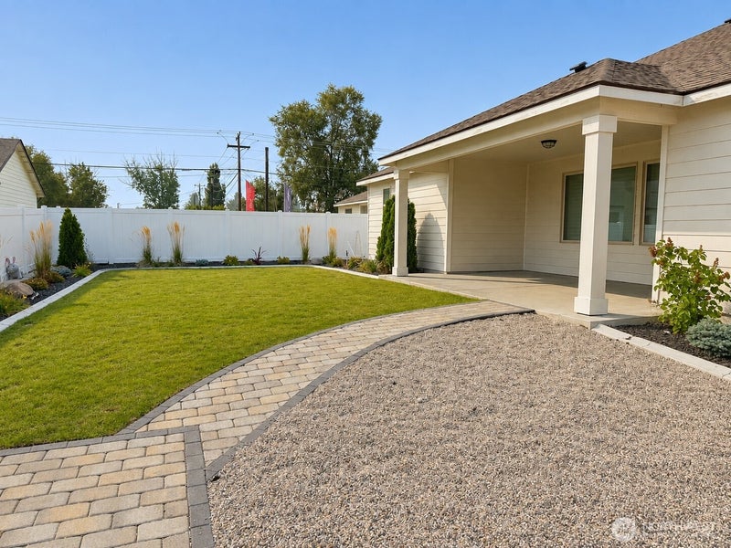 4212 W Sandy Court