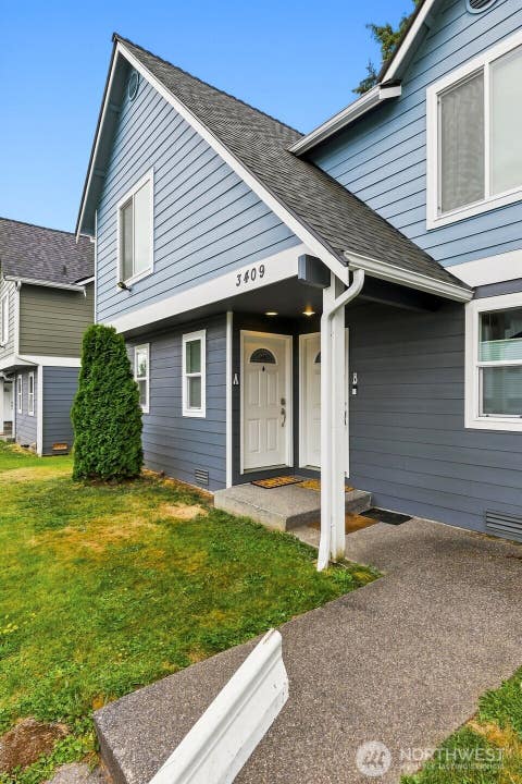Photo of 3409 156th Street SW #A, Lynnwood, WA 98087 (MLS # 2566394)