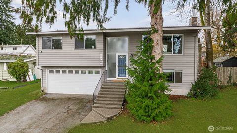 Photo of 20325 24th Place W, Lynnwood, WA 98036 (MLS # 2460447)