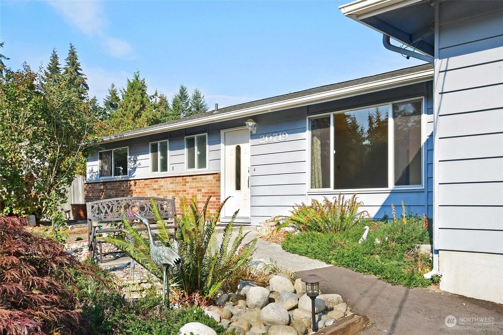 Photo of 20719 Crawford Road, Lynnwood, WA 98036 (MLS # 2005603)