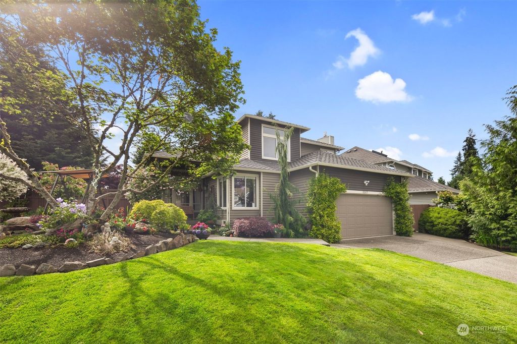 Photo of 2217 Illwaco Avenue NE, Renton, WA 98059 (MLS # 2248156)