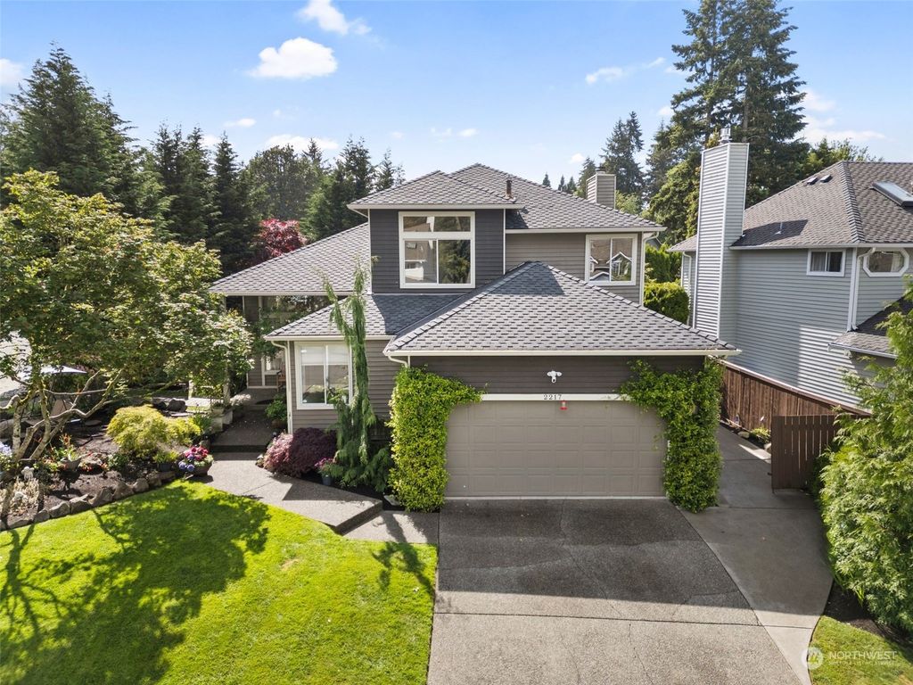 Photo of 2217 Illwaco Avenue NE, Renton, WA 98059 (MLS # 2248156)