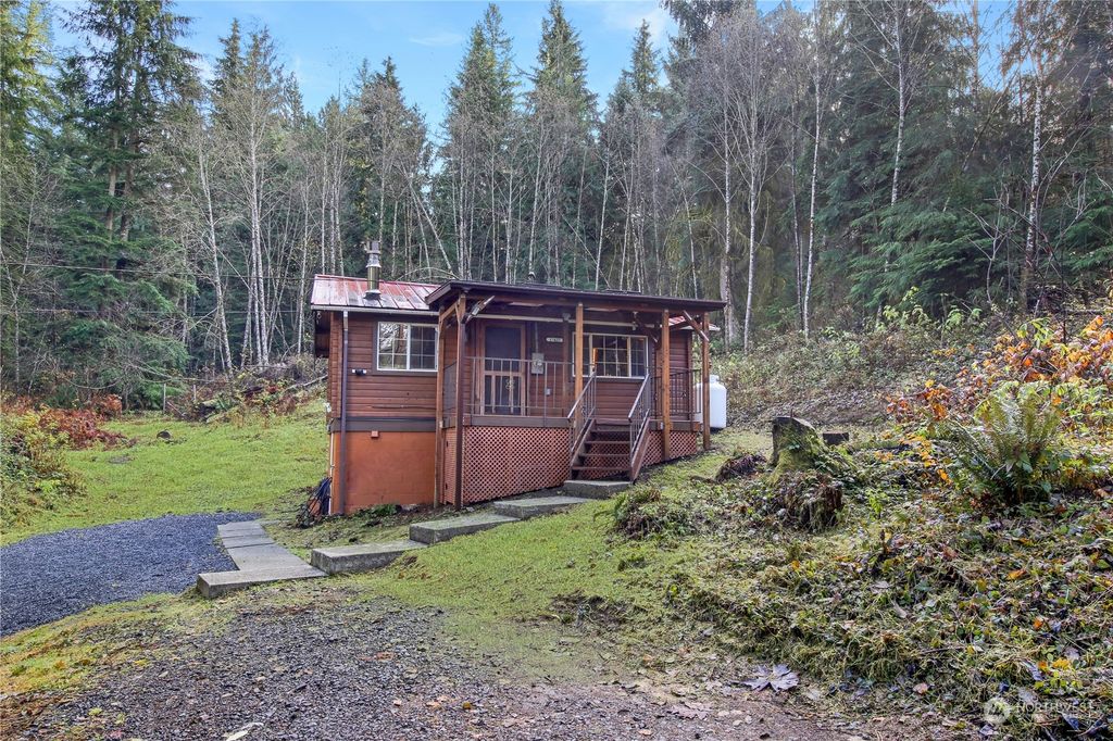 Photo of 17422 6th Street SE, Snohomish, WA 98290 (MLS # 2180801)
