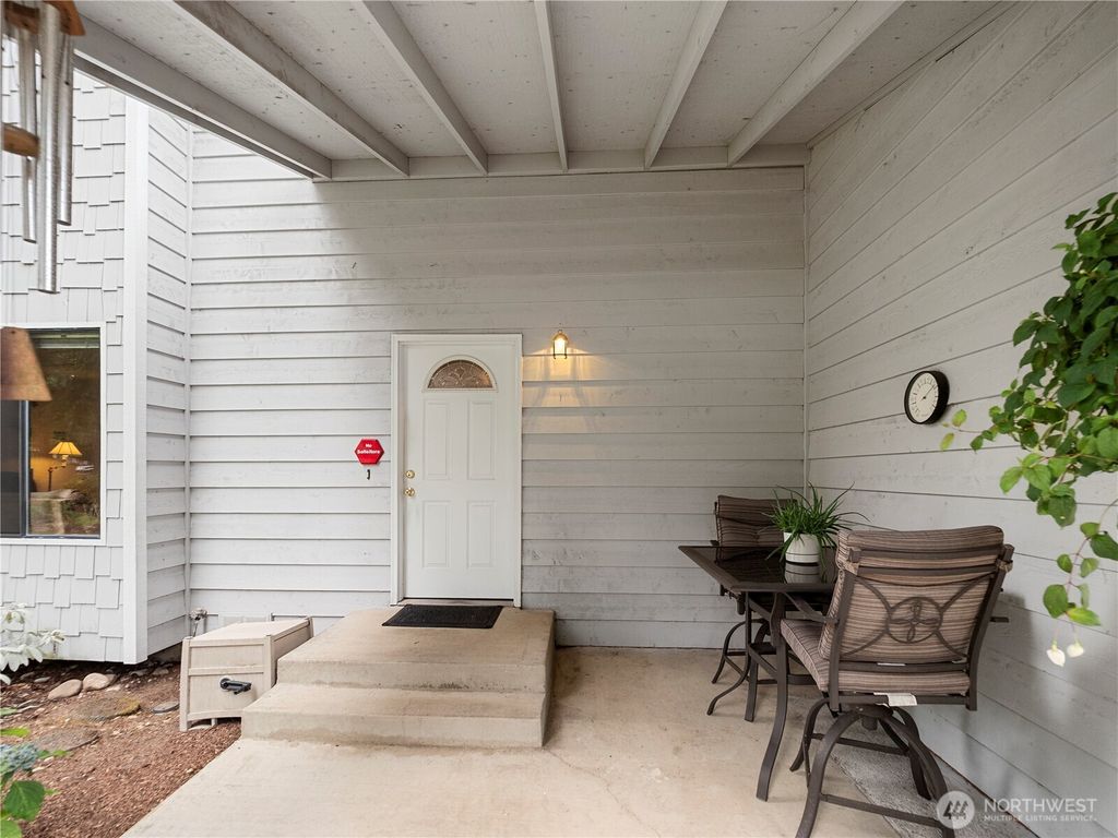Photo of 32009 162nd Avenue SE, Auburn, WA 98092 (MLS # 2428554)