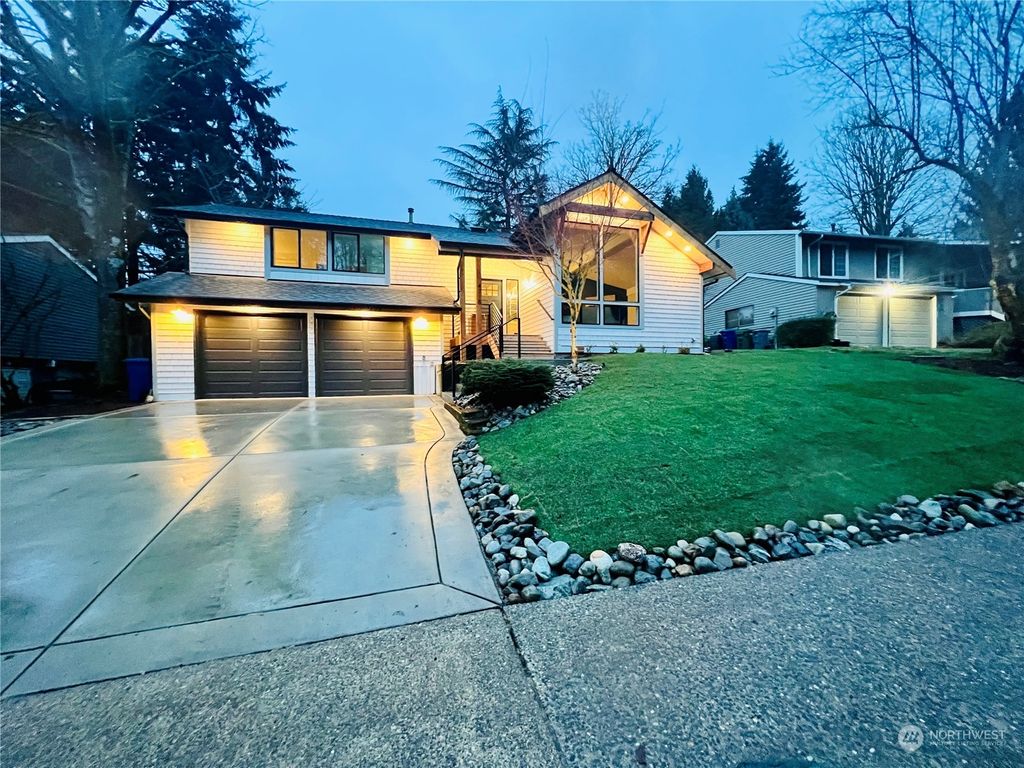 Photo of 4718 158th Avenue SE, Bellevue, WA 98006 (MLS # 2037879)