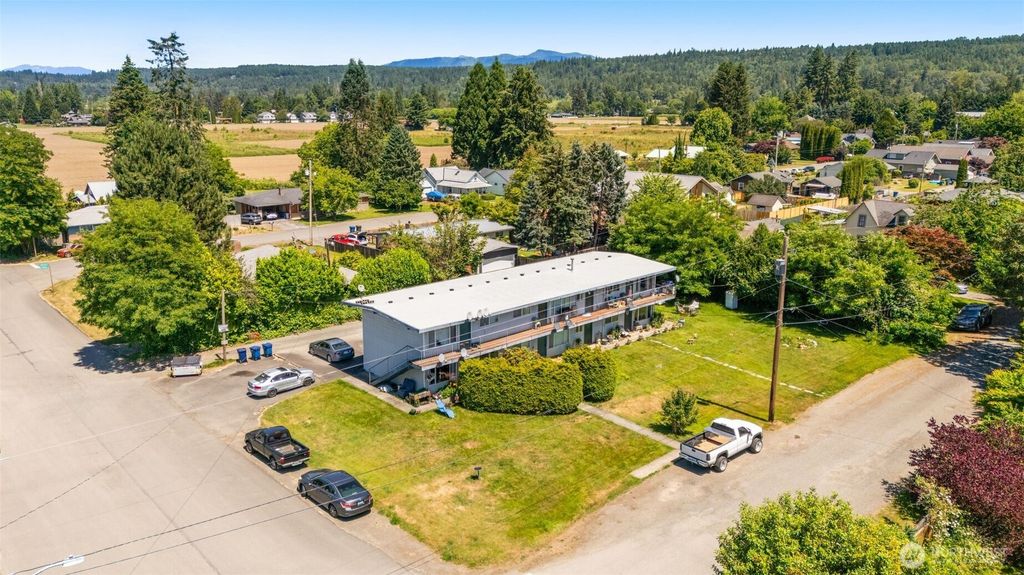 Photo of 31624 W Rutherford Street, Carnation, WA 98014 (MLS # 2542138)