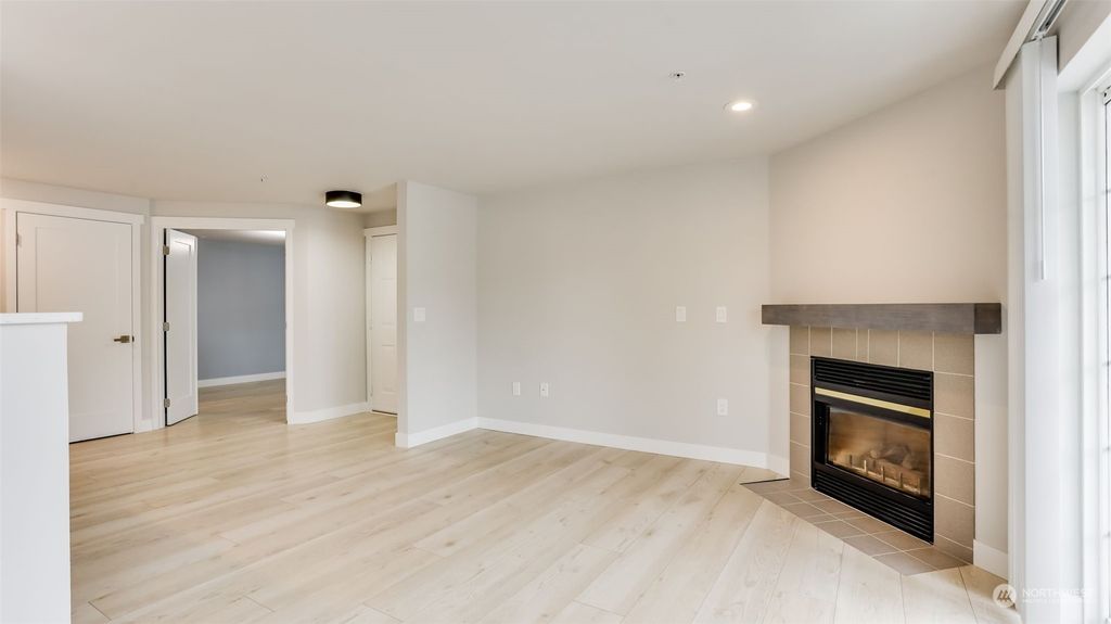 Photo of 10824 SE 170th Street #B305, Renton, WA 98055 (MLS # 2285725)