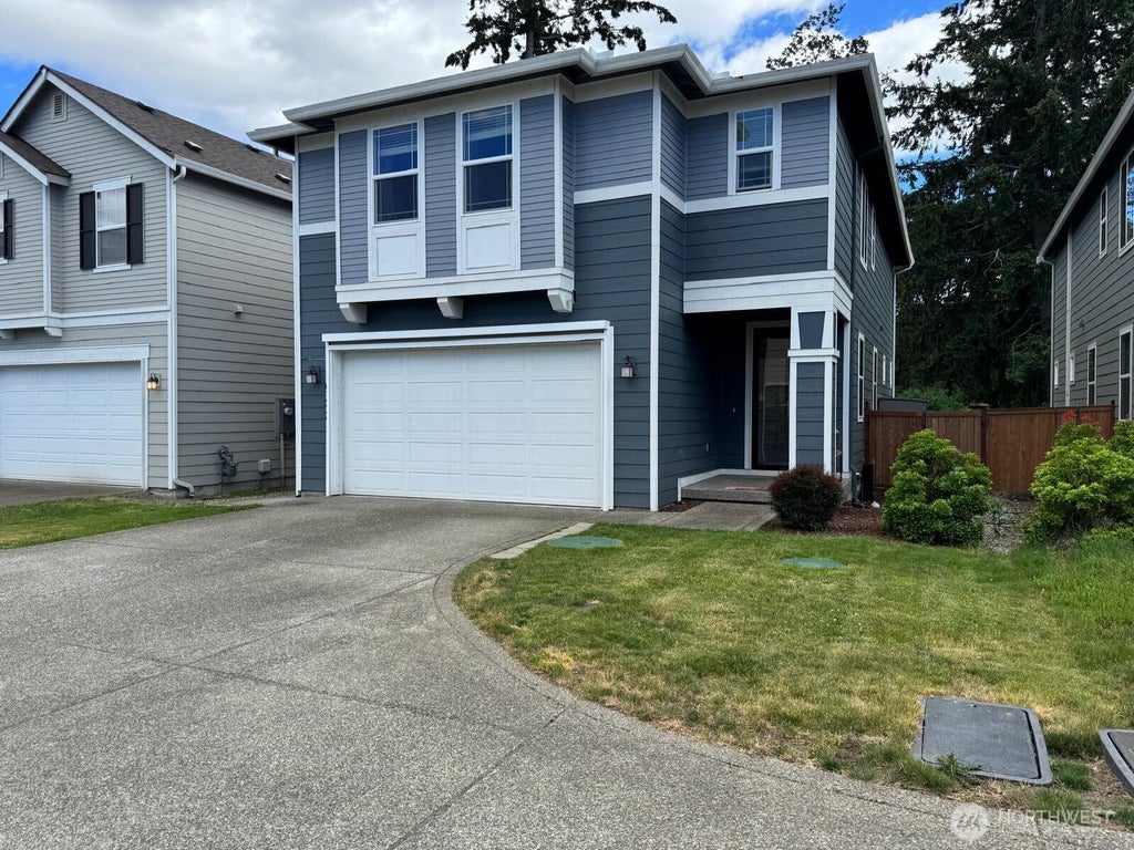 Photo of 927 Vine Maple Street SE, Lacey, WA 98503 (MLS # 2542128)