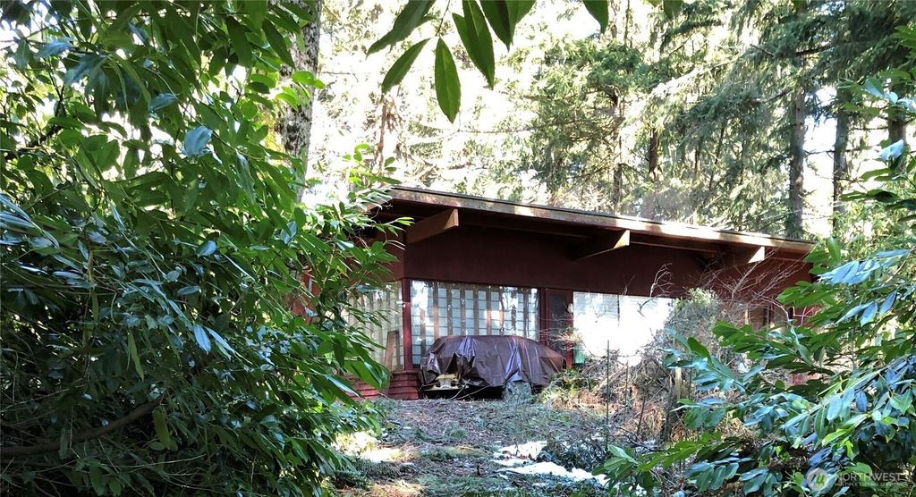 Photo of 14841 SE 54th Street, Bellevue, WA 98006 (MLS # 2425936)