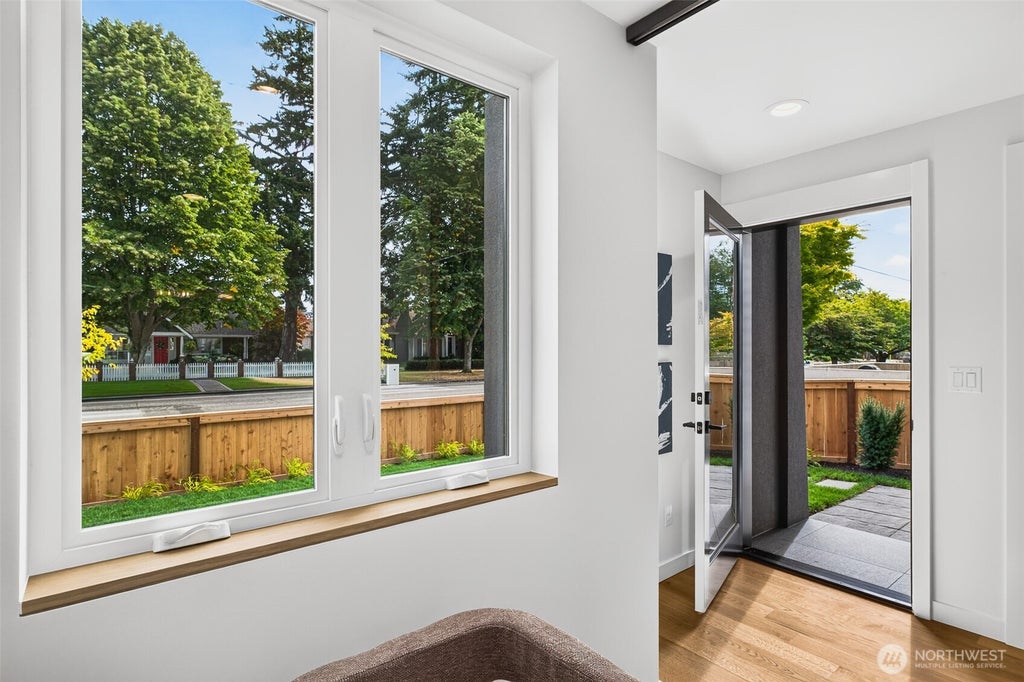 Photo of 2631 34th Avenue W, Seattle, WA 98199 (MLS # 2585741)