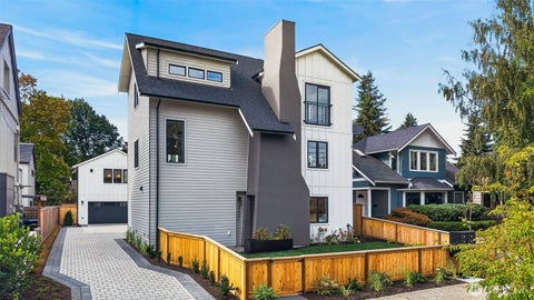 Photo of 2631 34th Avenue W, Seattle, WA 98199 (MLS # 2585741)