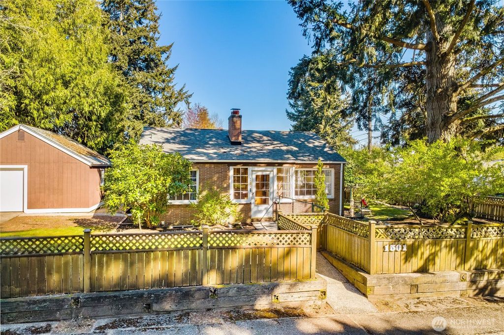 Photo of 1501 N Mason Avenue, Tacoma, WA 98406 (MLS # 2505921)