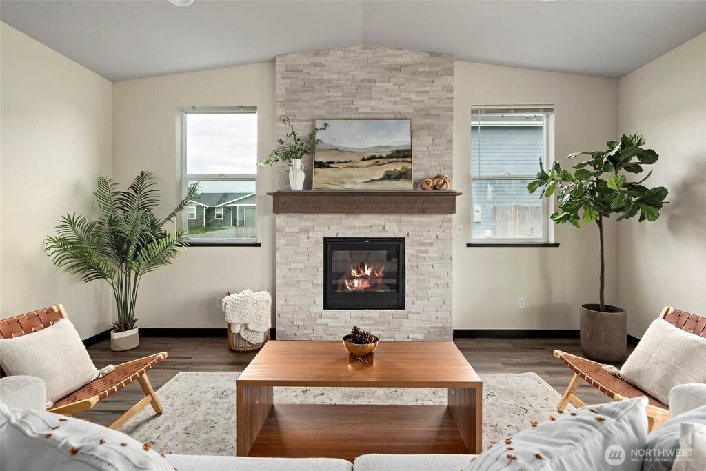 Photo of 958 Walker Avenue, Oak Harbor, WA 98277 (MLS # 2479437)