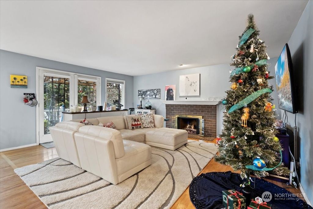 Photo of 15403 101st Place NE, Bothell, WA 98011 (MLS # 2023951)