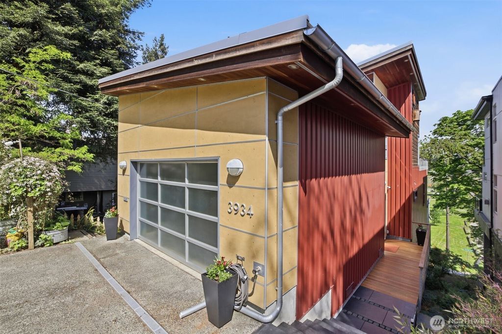 Photo of 3934 S Americus Street, Seattle, WA 98118 (MLS # 2518444)