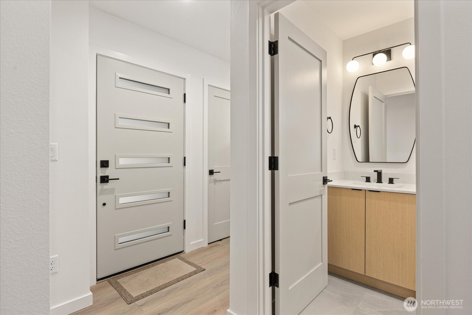 10748 Interlake Avenue N