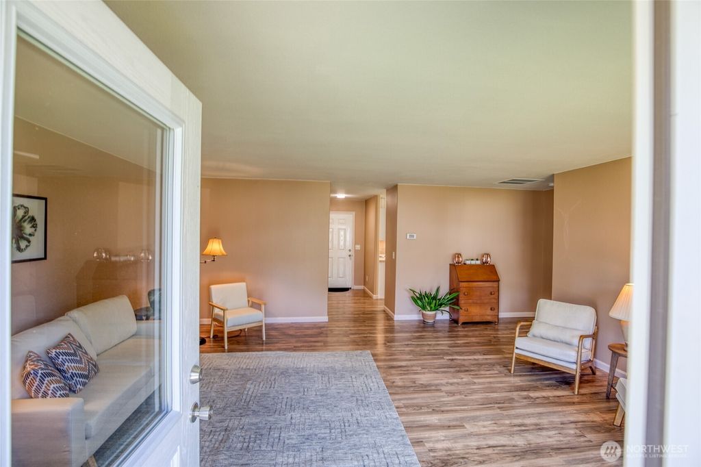 Photo of 44 Hale Avenue, Hoquiam, WA 98550 (MLS # 2522437)