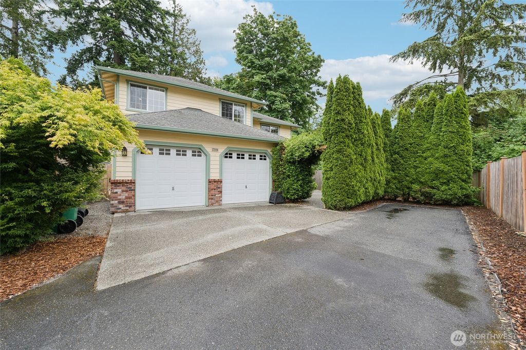 Photo of 17229 12th Place W, Lynnwood, WA 98037 (MLS # 2405708)