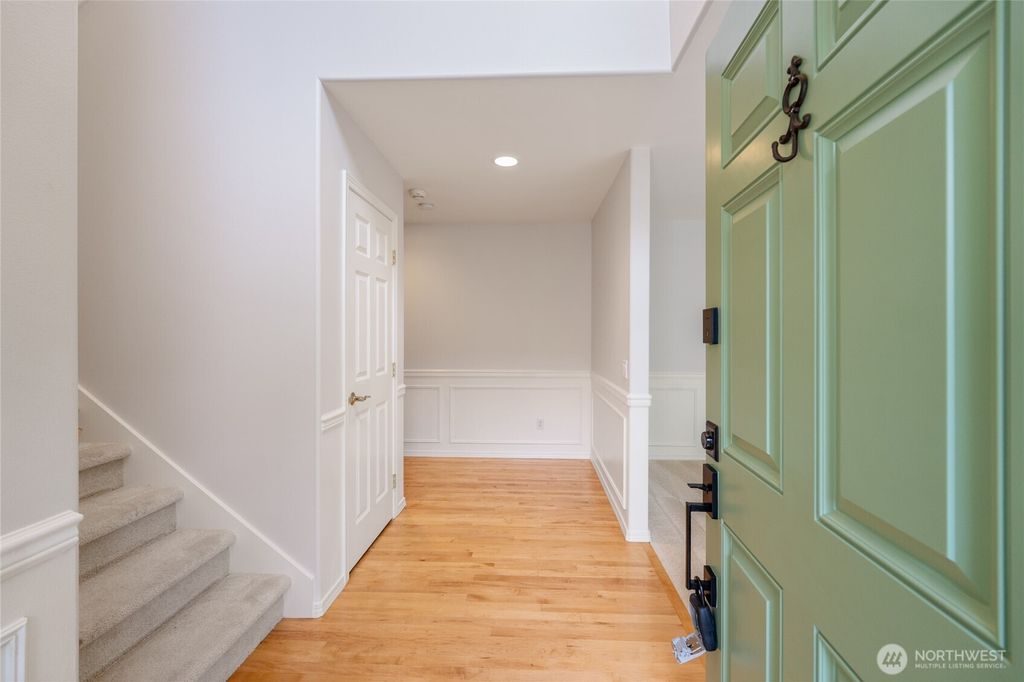 Photo of 17229 12th Place W, Lynnwood, WA 98037 (MLS # 2405708)