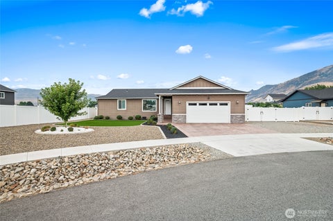 Photo of 57 Margaux Loop, Malaga, WA 98828 (MLS # 2568596)
