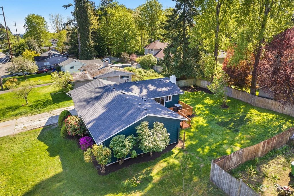 Photo of 22616 48th Avenue W, Mountlake Terrace, WA 98043 (MLS # 2059694)