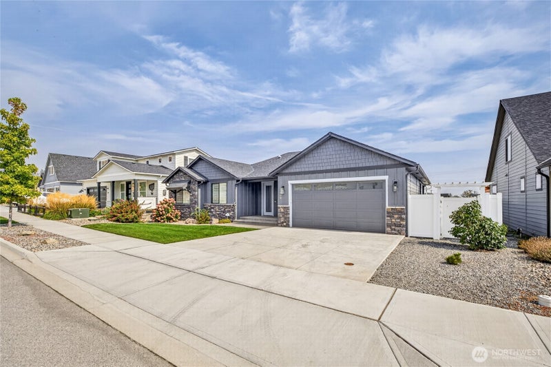 1009 Mountain Springs Drive
