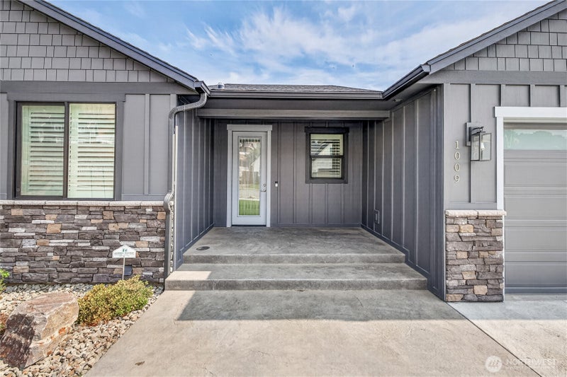 1009 Mountain Springs Drive