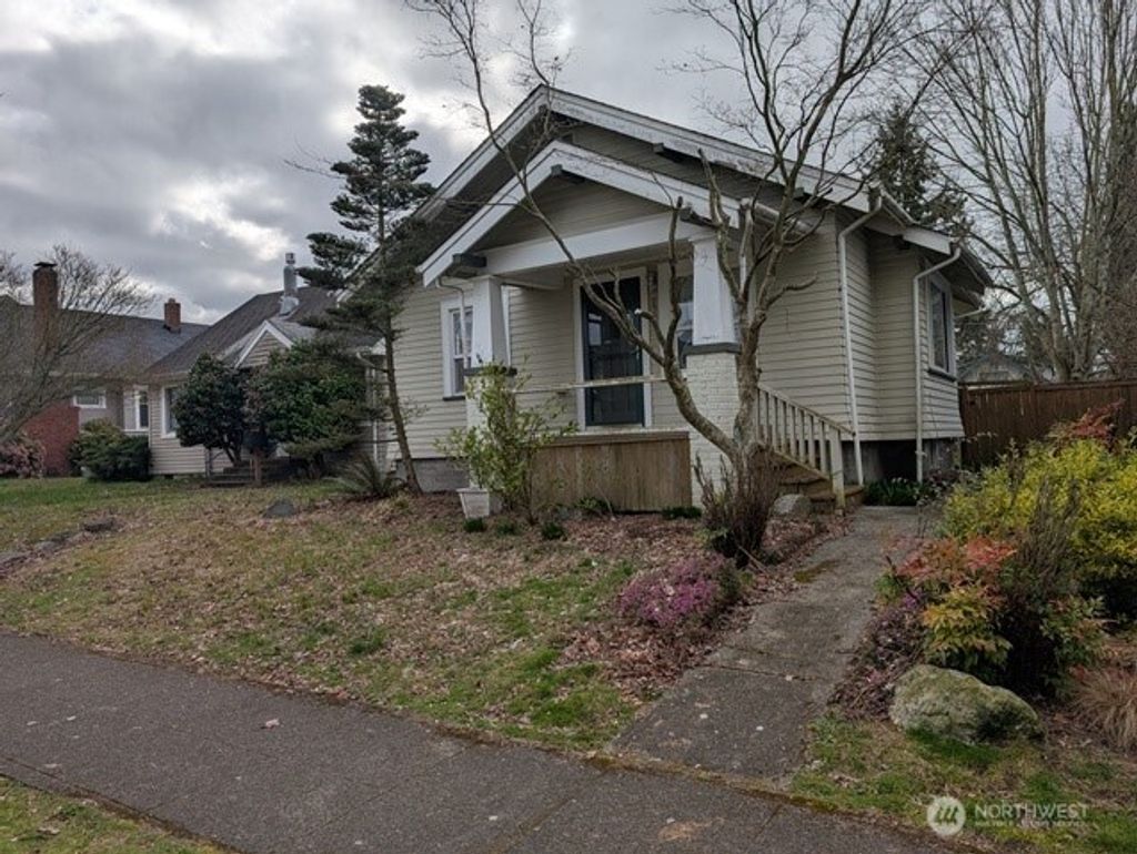 Photo of 2726 S 14th Street, Tacoma, WA 98405 (MLS # 2485945)