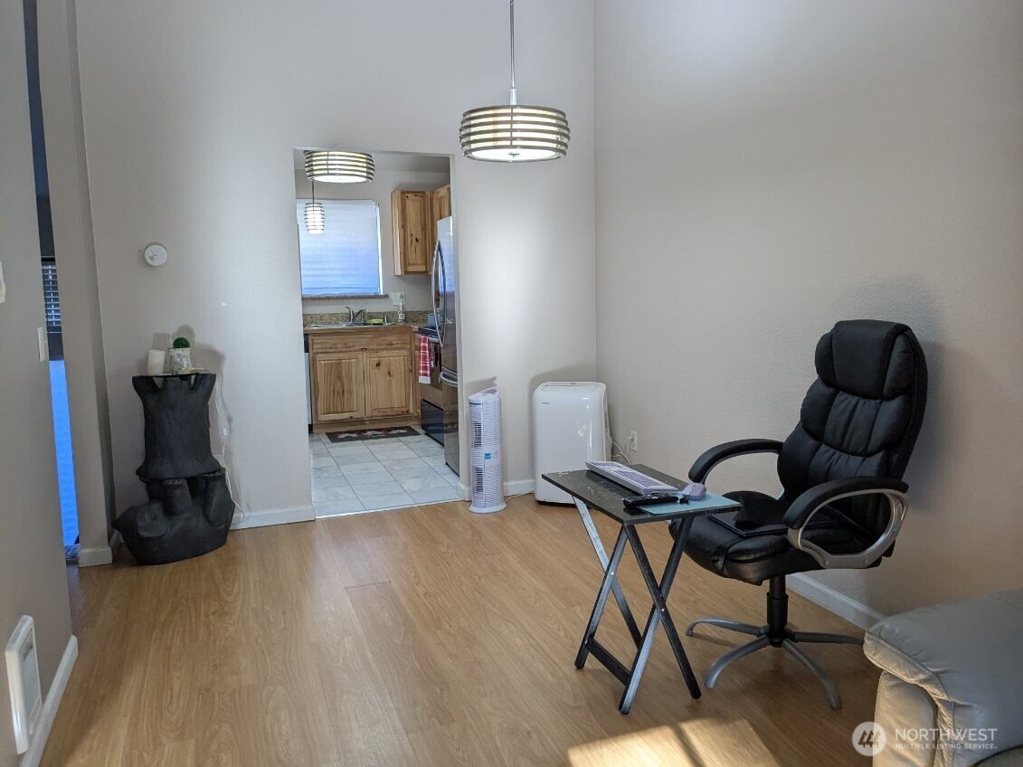 3435 SE Auburn Way S 48