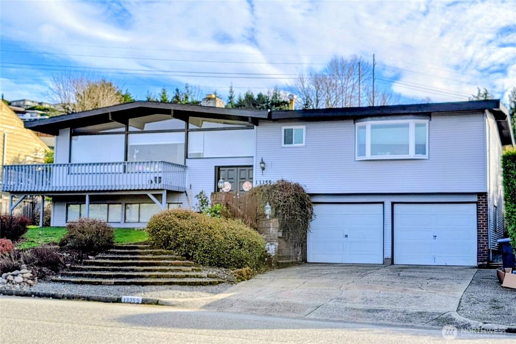 Photo of 13355 SE 43rd Place, Bellevue, WA 98006 (MLS # 2466972)