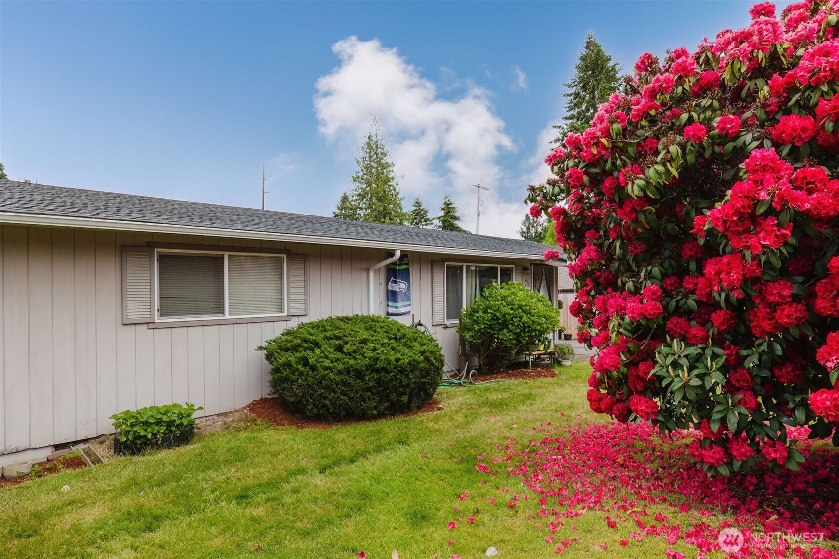 4719 Sunset Drive W