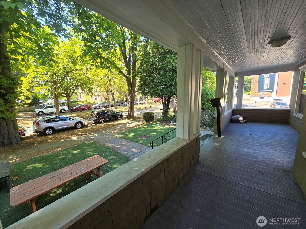 Photo of 4738 17th Avenue NE, Seattle, WA 98105 (MLS # 2425609)