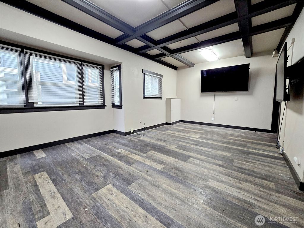 Photo of 4738 17th Avenue NE, Seattle, WA 98105 (MLS # 2425609)