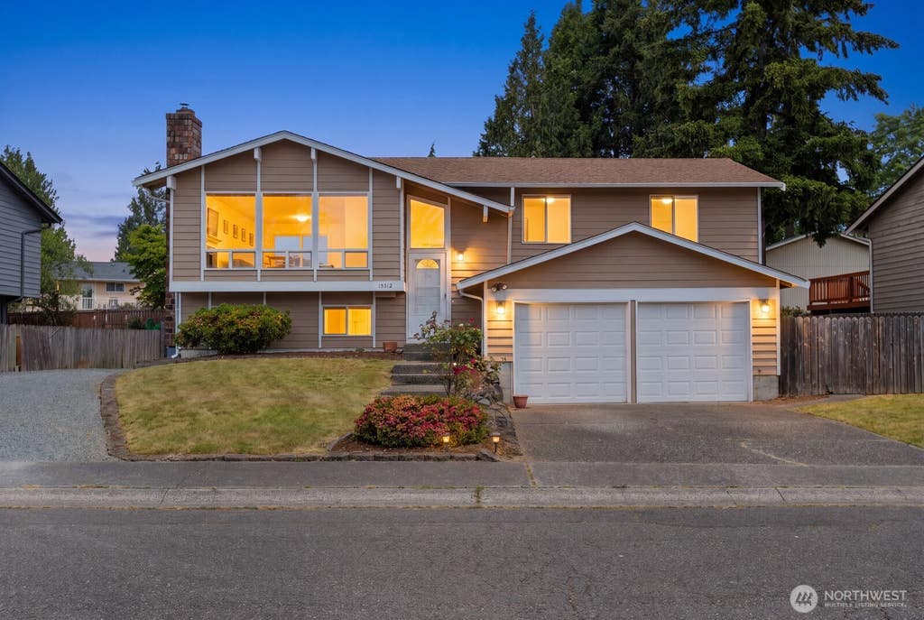 Photo of 13712 SE 233rd Street, Kent, WA 98042 (MLS # 2560172)