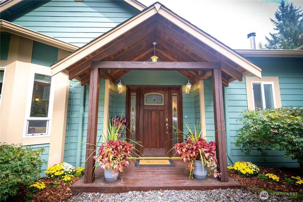 Photo of 11510 Snowcap Lane SE, Rainier, WA 98576 (MLS # 2562774)