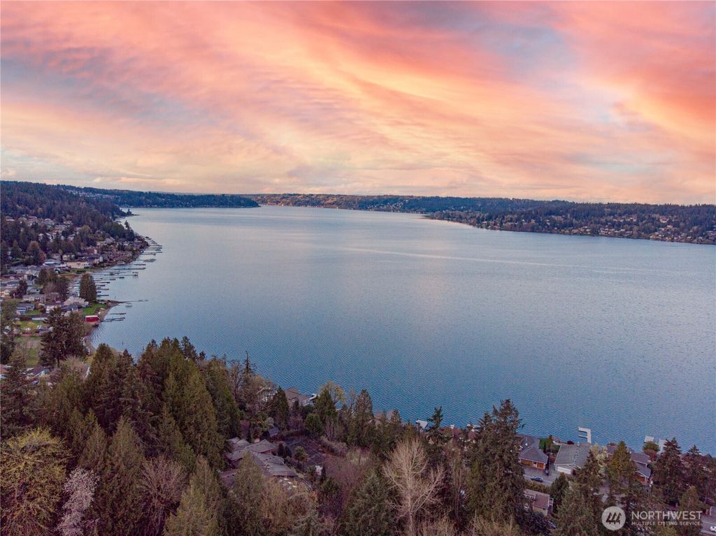 Photo of 1415 187th Ave Ave NE, Bellevue, WA 98008 (MLS # 2353792)